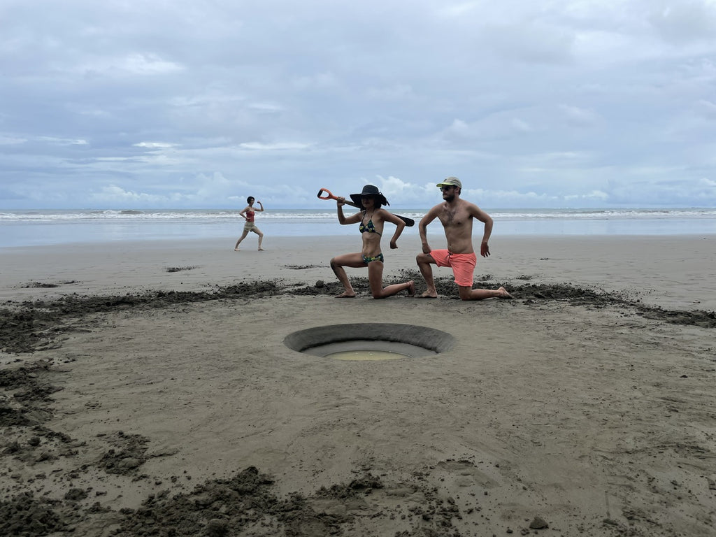 穴を掘る人のANA in Costa Rica
